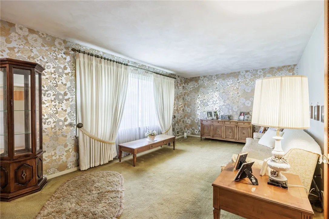 247 Angelus Drive, Irondequoit, New York 14622, Irondequoit, New York 14622, 3 Bedrooms Bedrooms, 5 Rooms Rooms,1 BathroomBathrooms,Residential,Closed,247 Angelus Drive, Irondequoit, New York 14622,R1611223