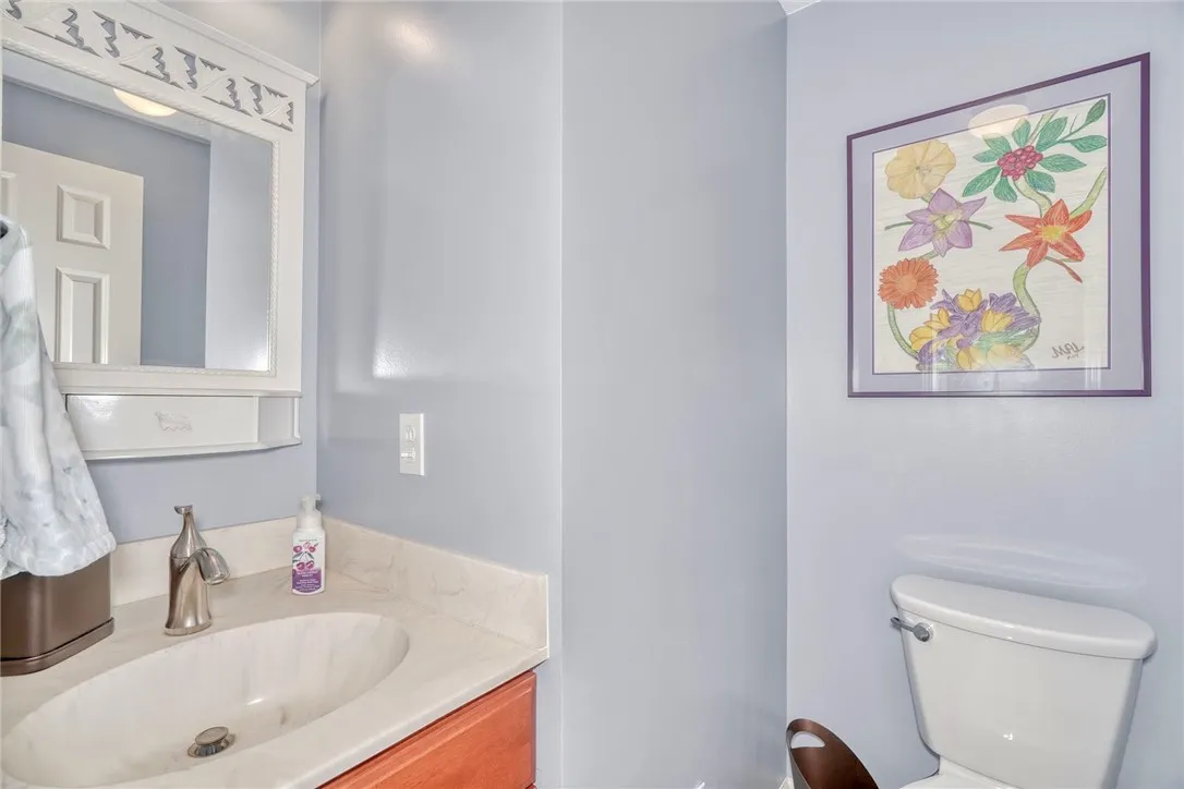 1236 Hardwood Way, Webster, New York 14580, Webster, New York 14580, 3 Bedrooms Bedrooms, 7 Rooms Rooms,2 BathroomsBathrooms,Residential,Closed,1236 Hardwood Way, Webster, New York 14580,R1611679