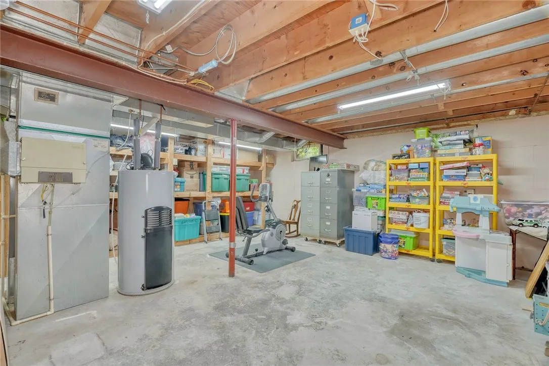 1236 Hardwood Way, Webster, New York 14580, Webster, New York 14580, 3 Bedrooms Bedrooms, 7 Rooms Rooms,2 BathroomsBathrooms,Residential,Closed,1236 Hardwood Way, Webster, New York 14580,R1611679