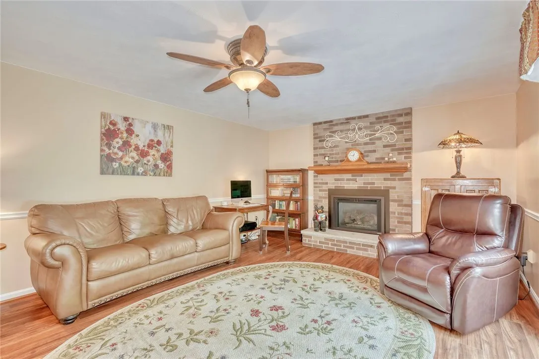 1236 Hardwood Way, Webster, New York 14580, Webster, New York 14580, 3 Bedrooms Bedrooms, 7 Rooms Rooms,2 BathroomsBathrooms,Residential,Closed,1236 Hardwood Way, Webster, New York 14580,R1611679