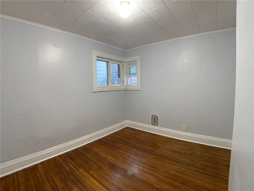 134 Benton Street, Rochester, New York 14620, Rochester, New York 14620, 5 Bedrooms Bedrooms, ,3 BathroomsBathrooms,Residential,Closed,134 Benton Street, Rochester, New York 14620,R1612241