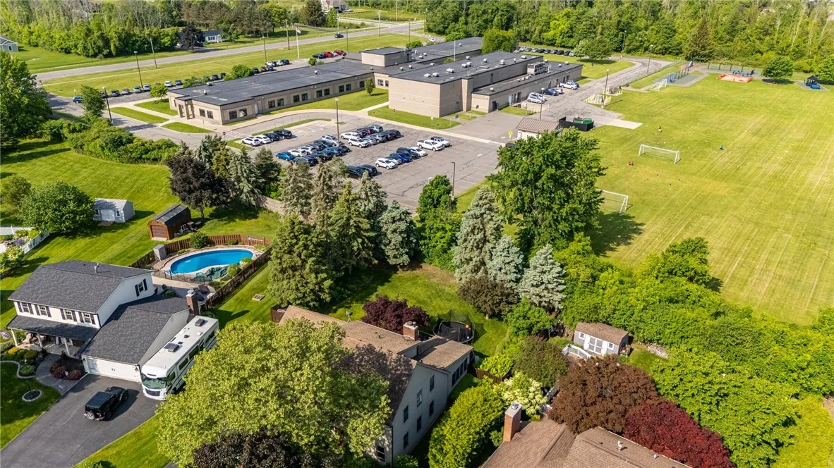 75 Pinebrook Drive, Greece, New York 14616, Greece, New York 14616, 3 Bedrooms Bedrooms, 8 Rooms Rooms,2 BathroomsBathrooms,Residential,Closed,75 Pinebrook Drive, Greece, New York 14616,R1611267