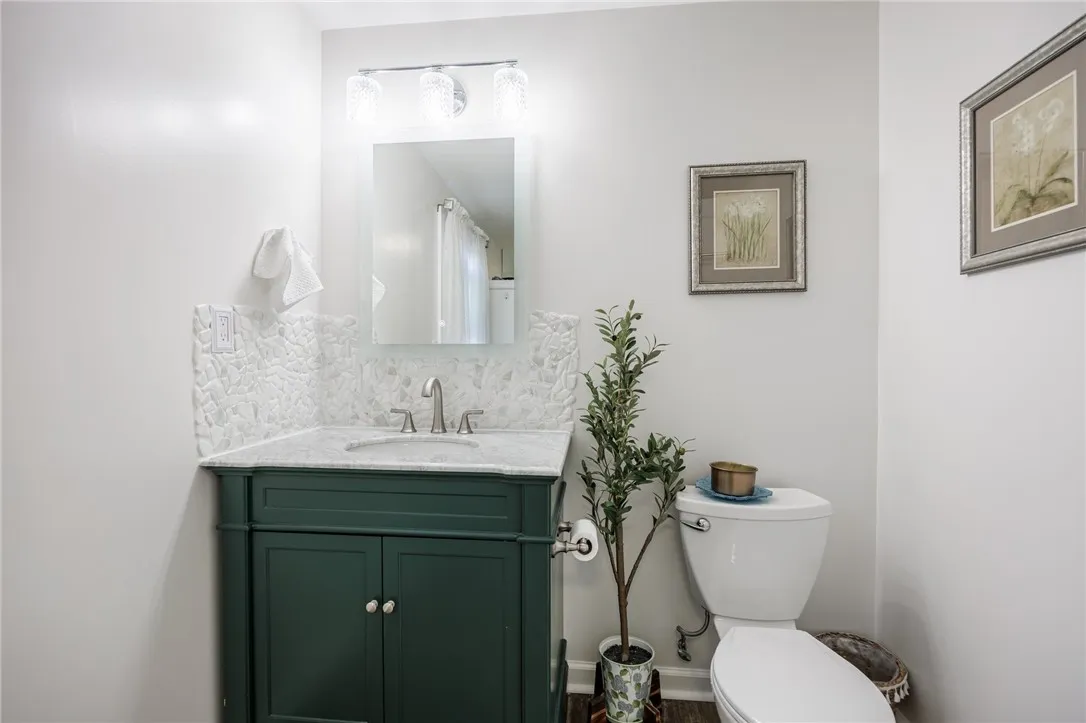 75 Pinebrook Drive, Greece, New York 14616, Greece, New York 14616, 3 Bedrooms Bedrooms, 8 Rooms Rooms,2 BathroomsBathrooms,Residential,Closed,75 Pinebrook Drive, Greece, New York 14616,R1611267