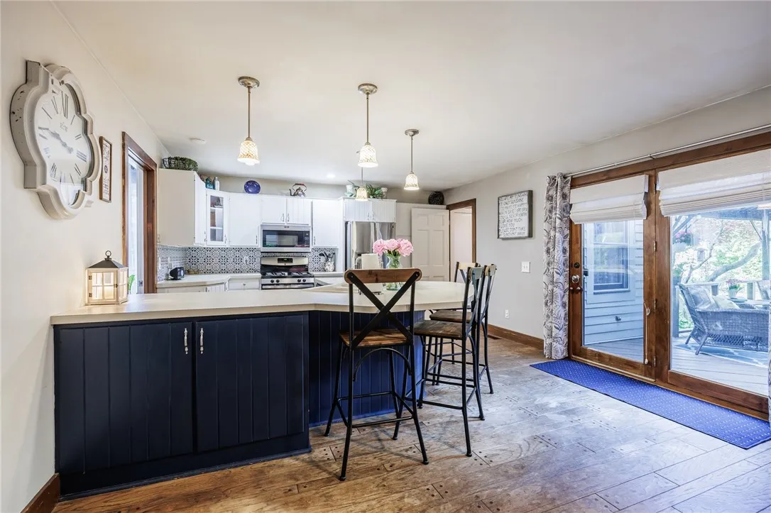 75 Pinebrook Drive, Greece, New York 14616, Greece, New York 14616, 3 Bedrooms Bedrooms, 8 Rooms Rooms,2 BathroomsBathrooms,Residential,Closed,75 Pinebrook Drive, Greece, New York 14616,R1611267