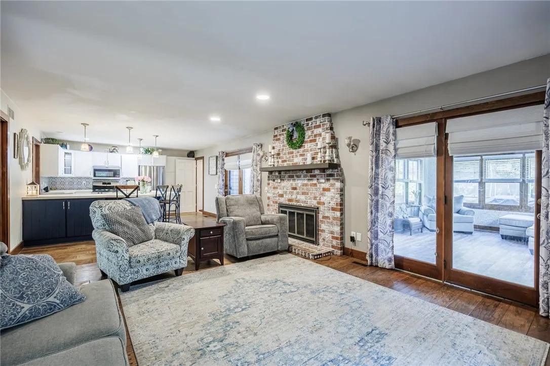 75 Pinebrook Drive, Greece, New York 14616, Greece, New York 14616, 3 Bedrooms Bedrooms, 8 Rooms Rooms,2 BathroomsBathrooms,Residential,Closed,75 Pinebrook Drive, Greece, New York 14616,R1611267
