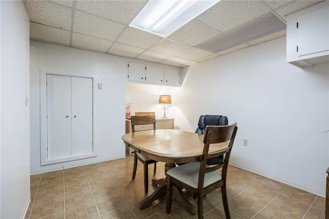 75 Pinebrook Drive, Greece, New York 14616, Greece, New York 14616, 3 Bedrooms Bedrooms, 8 Rooms Rooms,2 BathroomsBathrooms,Residential,Closed,75 Pinebrook Drive, Greece, New York 14616,R1611267