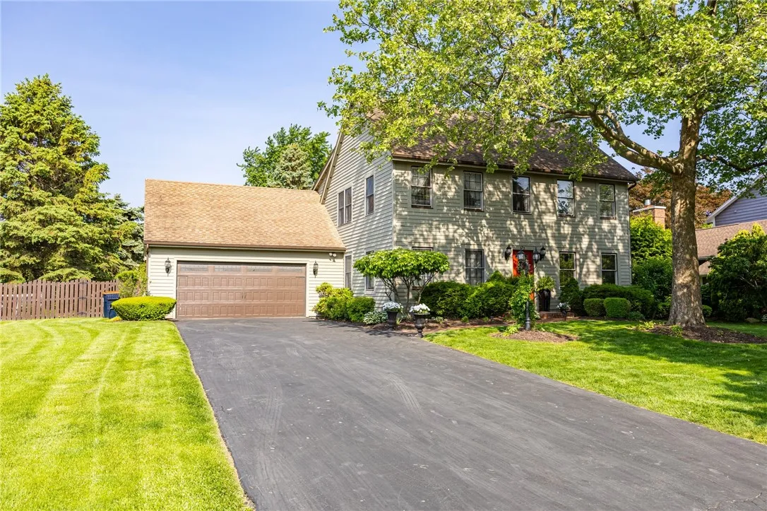 75 Pinebrook Drive, Greece, New York 14616, Greece, New York 14616, 3 Bedrooms Bedrooms, 8 Rooms Rooms,2 BathroomsBathrooms,Residential,Closed,75 Pinebrook Drive, Greece, New York 14616,R1611267