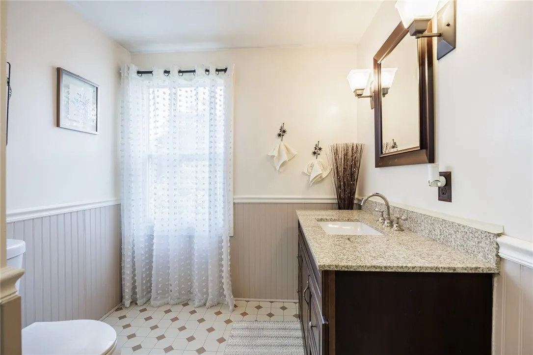 75 Pinebrook Drive, Greece, New York 14616, Greece, New York 14616, 3 Bedrooms Bedrooms, 8 Rooms Rooms,2 BathroomsBathrooms,Residential,Closed,75 Pinebrook Drive, Greece, New York 14616,R1611267