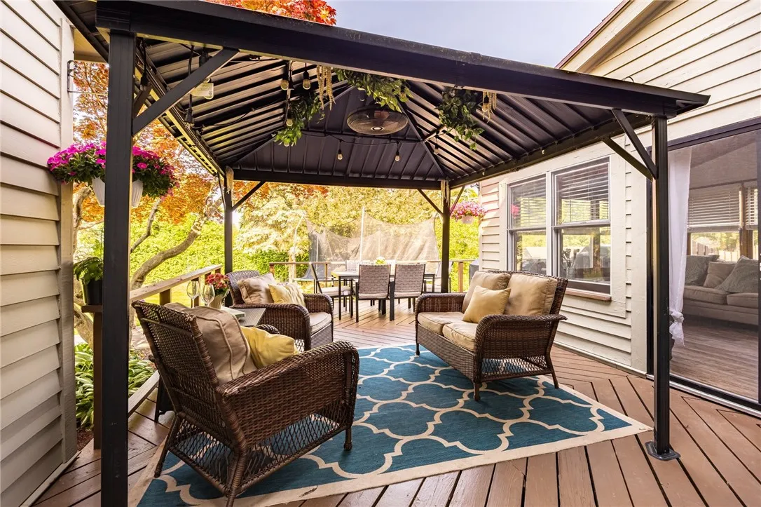 75 Pinebrook Drive, Greece, New York 14616, Greece, New York 14616, 3 Bedrooms Bedrooms, 8 Rooms Rooms,2 BathroomsBathrooms,Residential,Closed,75 Pinebrook Drive, Greece, New York 14616,R1611267