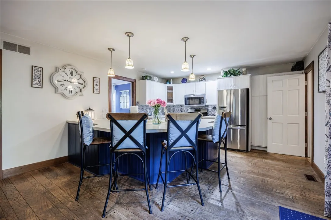 75 Pinebrook Drive, Greece, New York 14616, Greece, New York 14616, 3 Bedrooms Bedrooms, 8 Rooms Rooms,2 BathroomsBathrooms,Residential,Closed,75 Pinebrook Drive, Greece, New York 14616,R1611267