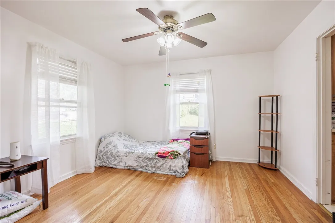 12 Queensboro Road, Irondequoit, New York 14609, Irondequoit, New York 14609, 2 Bedrooms Bedrooms, 6 Rooms Rooms,1 BathroomBathrooms,Residential,Closed,12 Queensboro Road, Irondequoit, New York 14609,R1611656