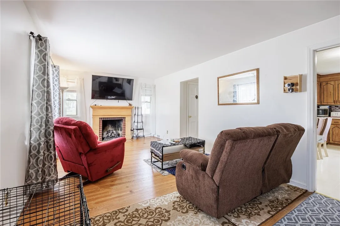 12 Queensboro Road, Irondequoit, New York 14609, Irondequoit, New York 14609, 2 Bedrooms Bedrooms, 6 Rooms Rooms,1 BathroomBathrooms,Residential,Closed,12 Queensboro Road, Irondequoit, New York 14609,R1611656