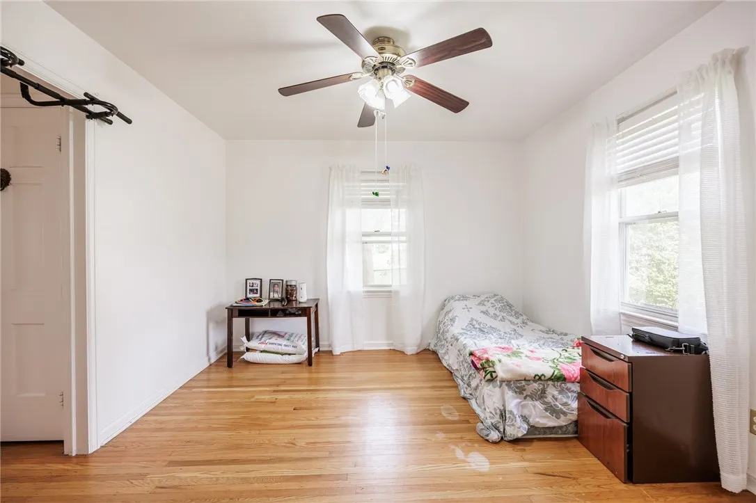 12 Queensboro Road, Irondequoit, New York 14609, Irondequoit, New York 14609, 2 Bedrooms Bedrooms, 6 Rooms Rooms,1 BathroomBathrooms,Residential,Closed,12 Queensboro Road, Irondequoit, New York 14609,R1611656