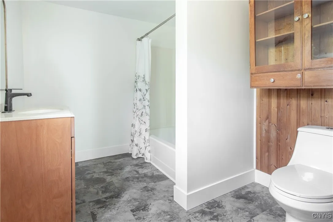 30228 Ashland Road, Lyme, New York 13693, Lyme, New York 13693, 4 Bedrooms Bedrooms, 10 Rooms Rooms,2 BathroomsBathrooms,Residential,Closed,30228 Ashland Road, Lyme, New York 13693,0,S1612385