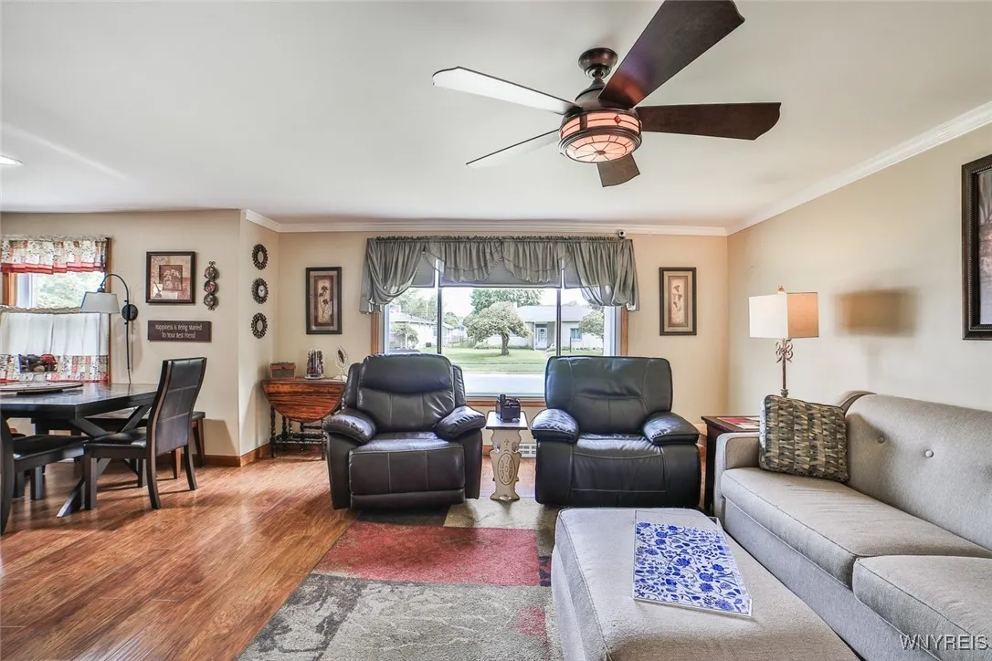 233 Saint Jude, West Seneca, New York 14224, West Seneca, New York 14224, 2 Bedrooms Bedrooms, 4 Rooms Rooms,1 BathroomBathrooms,Residential,Closed,233 Saint Jude, West Seneca, New York 14224,B1611111