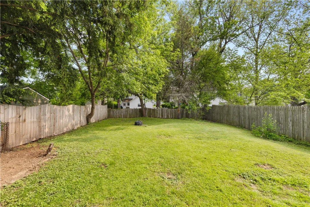92 Strohm Street, Rochester, New York 14612, Rochester, New York 14612, 2 Bedrooms Bedrooms, 7 Rooms Rooms,1 BathroomBathrooms,Residential,Closed,92 Strohm Street, Rochester, New York 14612,R1611131