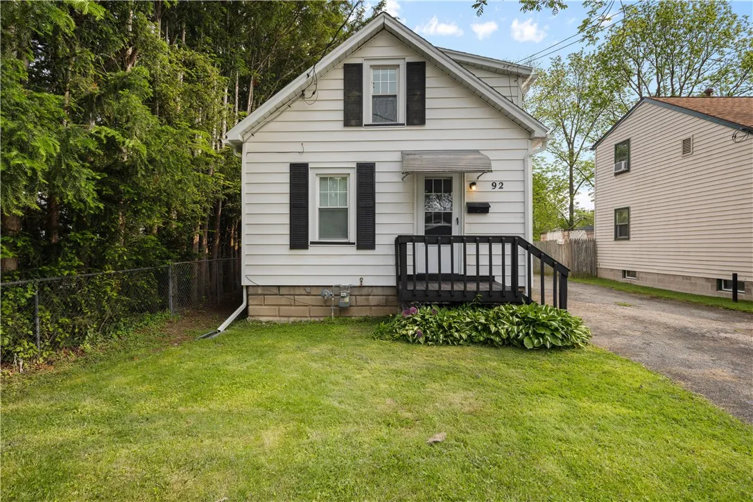 92 Strohm Street, Rochester, New York 14612, Rochester, New York 14612, 2 Bedrooms Bedrooms, 7 Rooms Rooms,1 BathroomBathrooms,Residential,Closed,92 Strohm Street, Rochester, New York 14612,R1611131