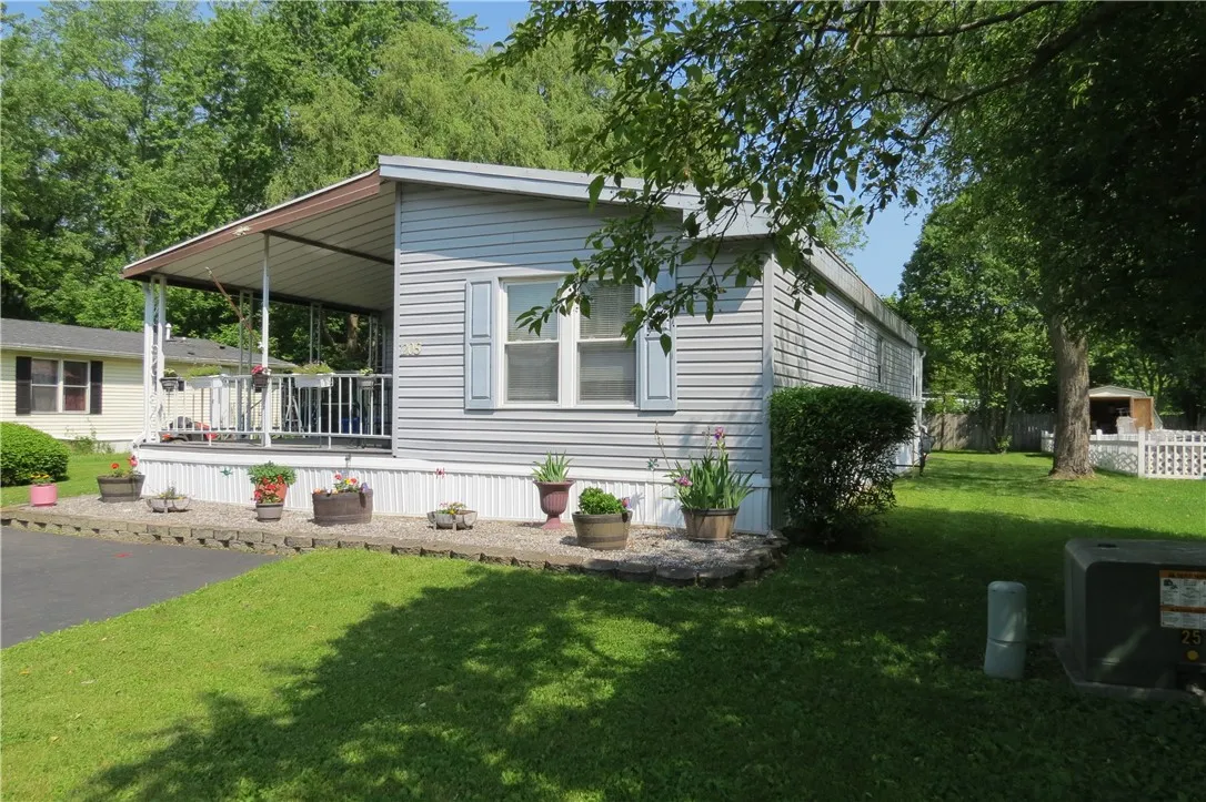 205 Crabapple Drive, Hopewell, New York 14424, Hopewell, New York 14424, 3 Bedrooms Bedrooms, 6 Rooms Rooms,2 BathroomsBathrooms,Residential,Closed,205 Crabapple Drive, Hopewell, New York 14424,R1612218