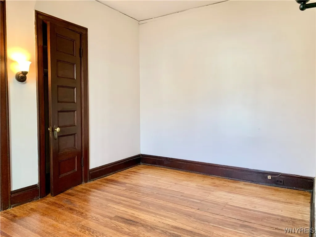 Bedroom #1