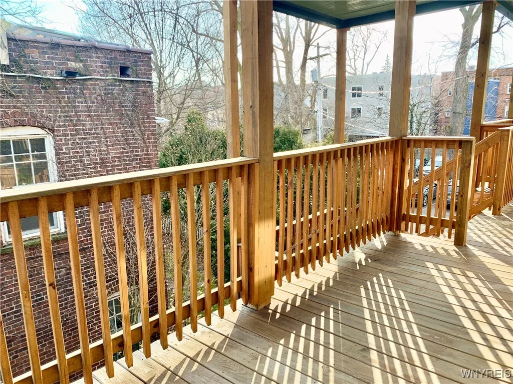 242 Bryant Street 4b, Buffalo, New York 14222, Buffalo, New York 14222, 2 Bedrooms Bedrooms, 5 Rooms Rooms,1 BathroomBathrooms,Residential Lease,Closed,242 Bryant Street 4b, Buffalo, New York 14222,B1612370