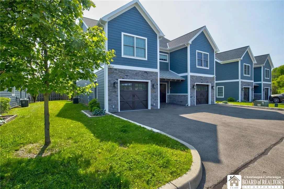 20 Glen Burn, Ellicottville, New York 14731, Ellicottville, New York 14731, 3 Bedrooms Bedrooms, 7 Rooms Rooms,2 BathroomsBathrooms,Residential,For Sale,20 Glen Burn, Ellicottville, New York 14731,0,R1612284