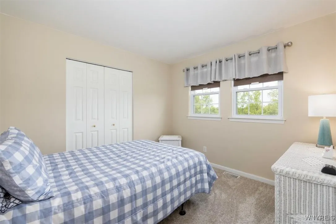 5 Cherokee Drive, Orchard Park, New York 14224, Orchard Park, New York 14224, 4 Bedrooms Bedrooms, 8 Rooms Rooms,2 BathroomsBathrooms,Residential,Closed,5 Cherokee Drive, Orchard Park, New York 14224,B1612587