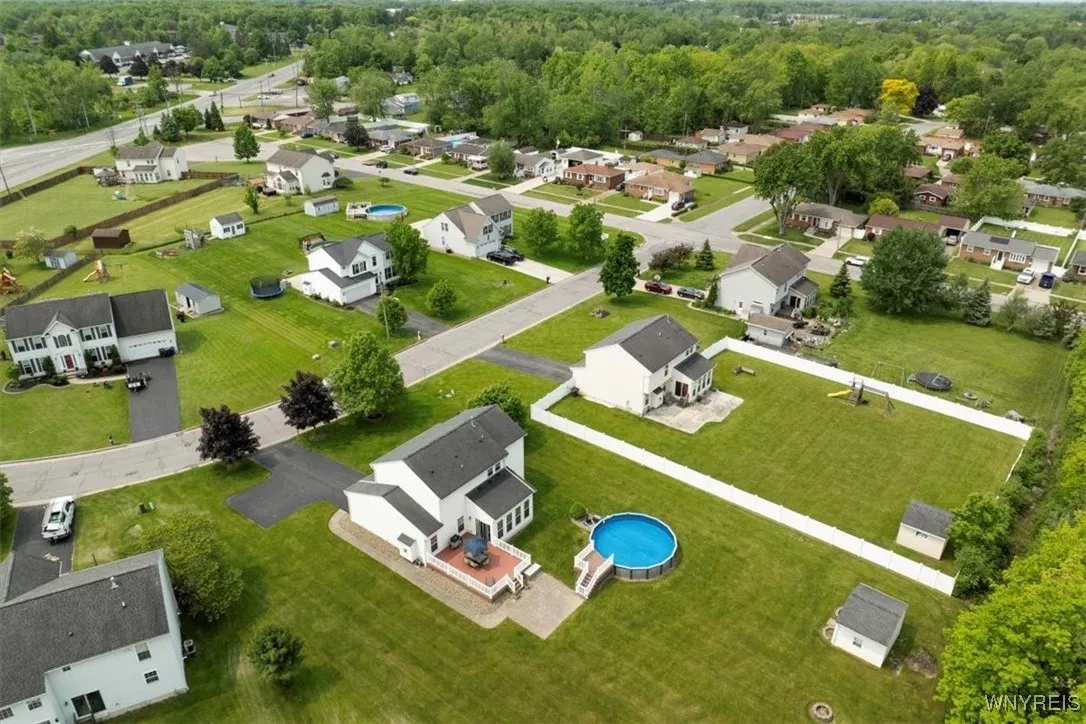 5 Cherokee Drive, Orchard Park, New York 14224, Orchard Park, New York 14224, 4 Bedrooms Bedrooms, 8 Rooms Rooms,2 BathroomsBathrooms,Residential,Closed,5 Cherokee Drive, Orchard Park, New York 14224,B1612587