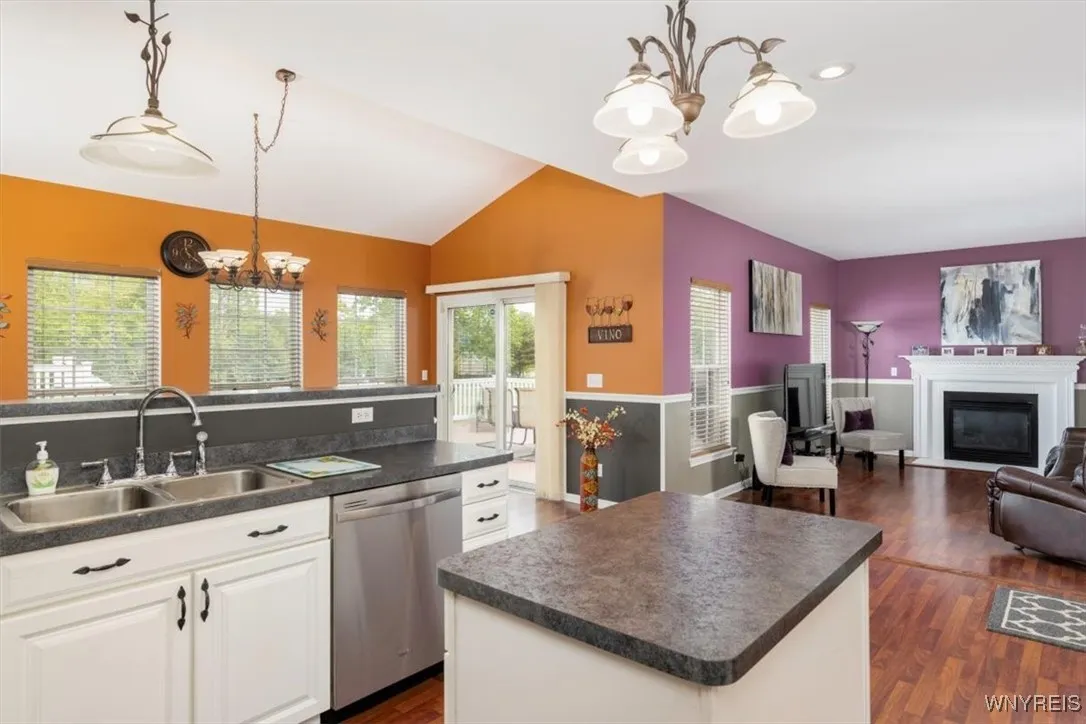 5 Cherokee Drive, Orchard Park, New York 14224, Orchard Park, New York 14224, 4 Bedrooms Bedrooms, 8 Rooms Rooms,2 BathroomsBathrooms,Residential,Closed,5 Cherokee Drive, Orchard Park, New York 14224,B1612587