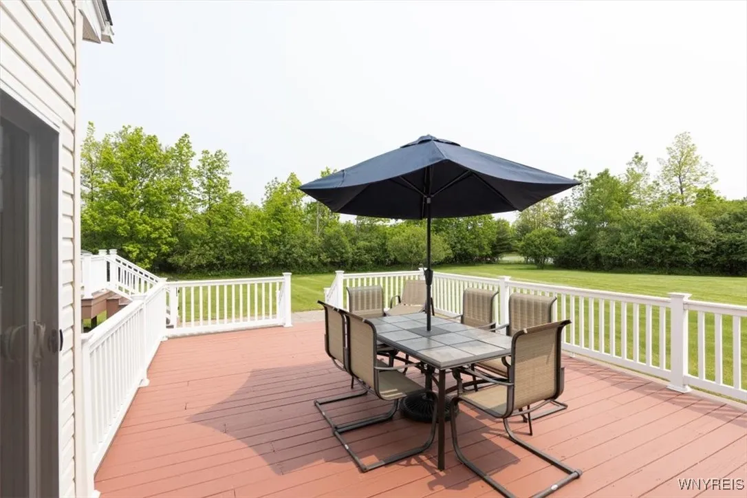 5 Cherokee Drive, Orchard Park, New York 14224, Orchard Park, New York 14224, 4 Bedrooms Bedrooms, 8 Rooms Rooms,2 BathroomsBathrooms,Residential,Closed,5 Cherokee Drive, Orchard Park, New York 14224,B1612587