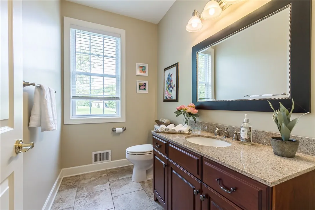 Powder room 1st floor