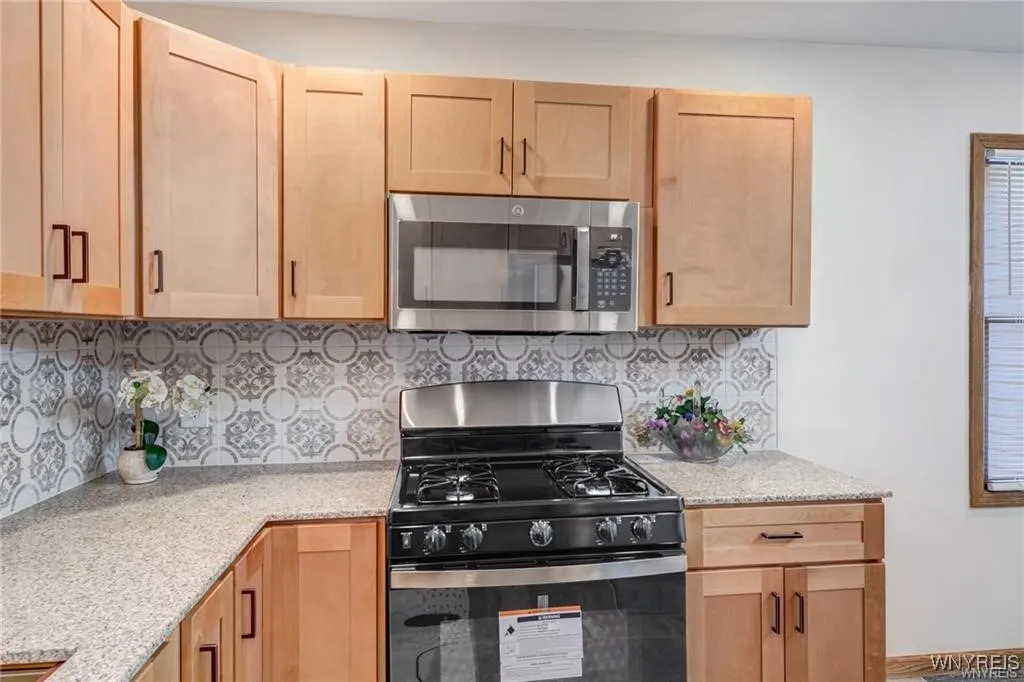 4965 Roseview Avenue, Hamburg, New York 14219, Hamburg, New York 14219, 3 Bedrooms Bedrooms, 8 Rooms Rooms,2 BathroomsBathrooms,Residential,Closed,4965 Roseview Avenue, Hamburg, New York 14219,B1612619