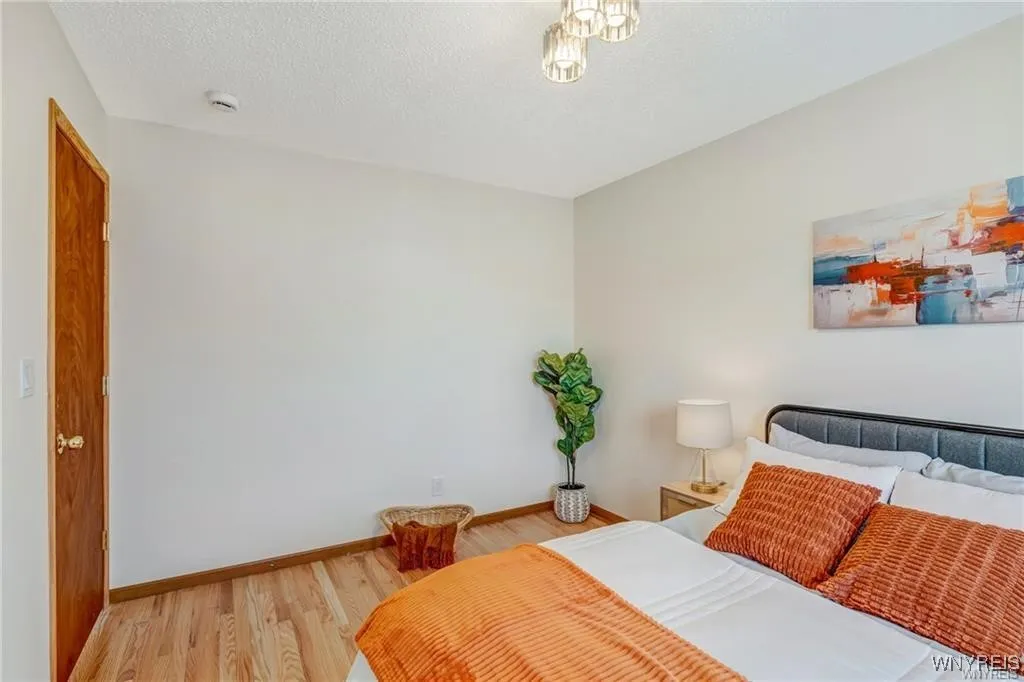 4965 Roseview Avenue, Hamburg, New York 14219, Hamburg, New York 14219, 3 Bedrooms Bedrooms, 8 Rooms Rooms,2 BathroomsBathrooms,Residential,Closed,4965 Roseview Avenue, Hamburg, New York 14219,B1612619