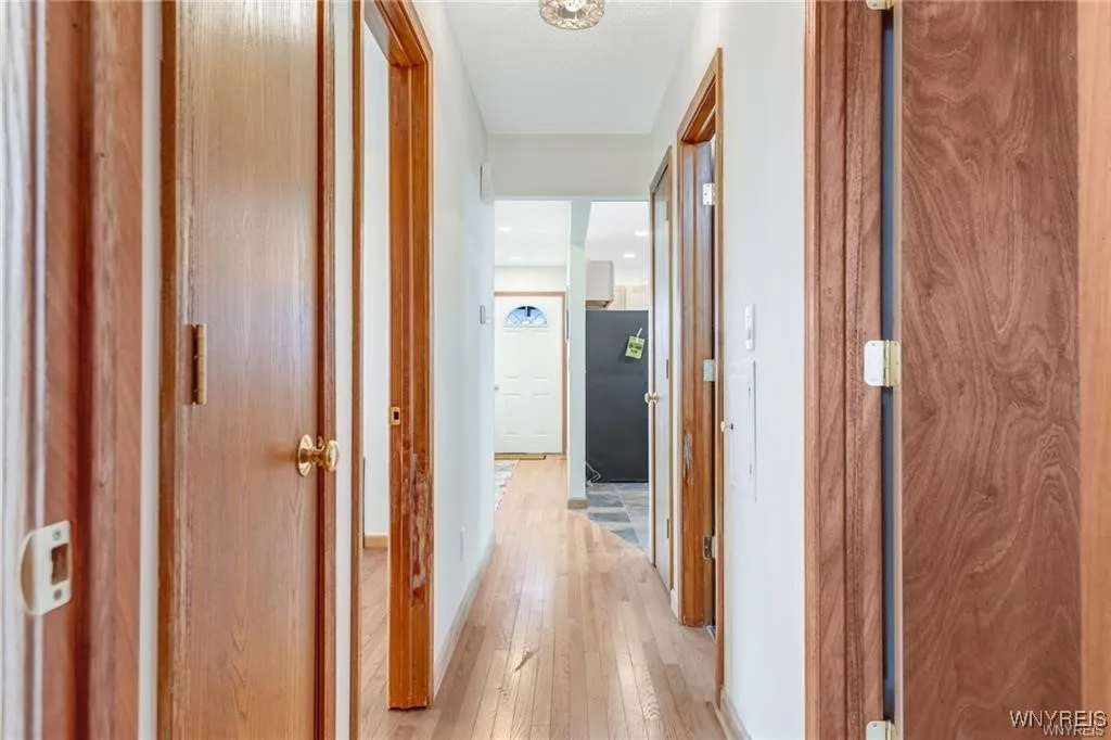 4965 Roseview Avenue, Hamburg, New York 14219, Hamburg, New York 14219, 3 Bedrooms Bedrooms, 8 Rooms Rooms,2 BathroomsBathrooms,Residential,Closed,4965 Roseview Avenue, Hamburg, New York 14219,B1612619