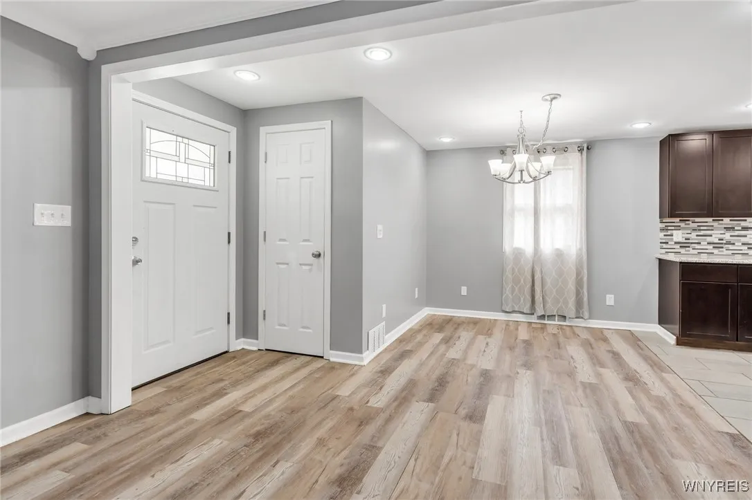 217 Oakvale Boulevard, Tonawanda-town, New York 14, Tonawanda, New York 14223, 3 Bedrooms Bedrooms, 5 Rooms Rooms,1 BathroomBathrooms,Residential,Closed,217 Oakvale Boulevard, Tonawanda-town, New York 14,0,B1610886