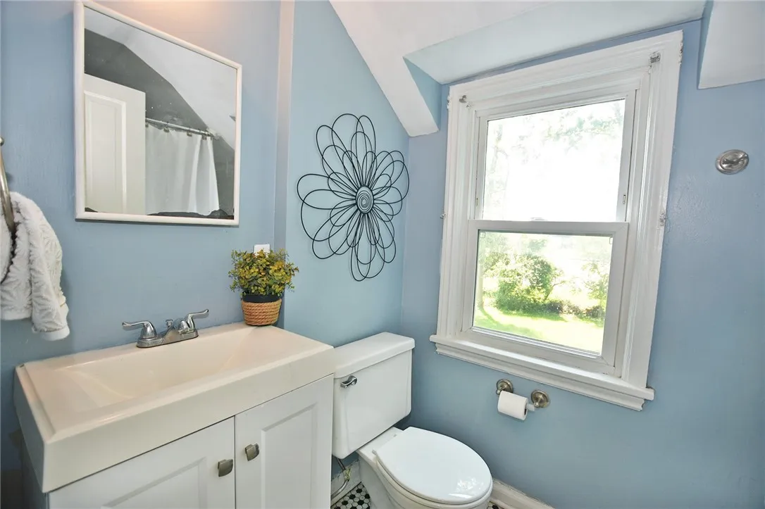 283 Cobb Terrace, Brighton, New York 14620, Brighton, New York 14620, 3 Bedrooms Bedrooms, 6 Rooms Rooms,1 BathroomBathrooms,Residential,Closed,283 Cobb Terrace, Brighton, New York 14620,R1612536
