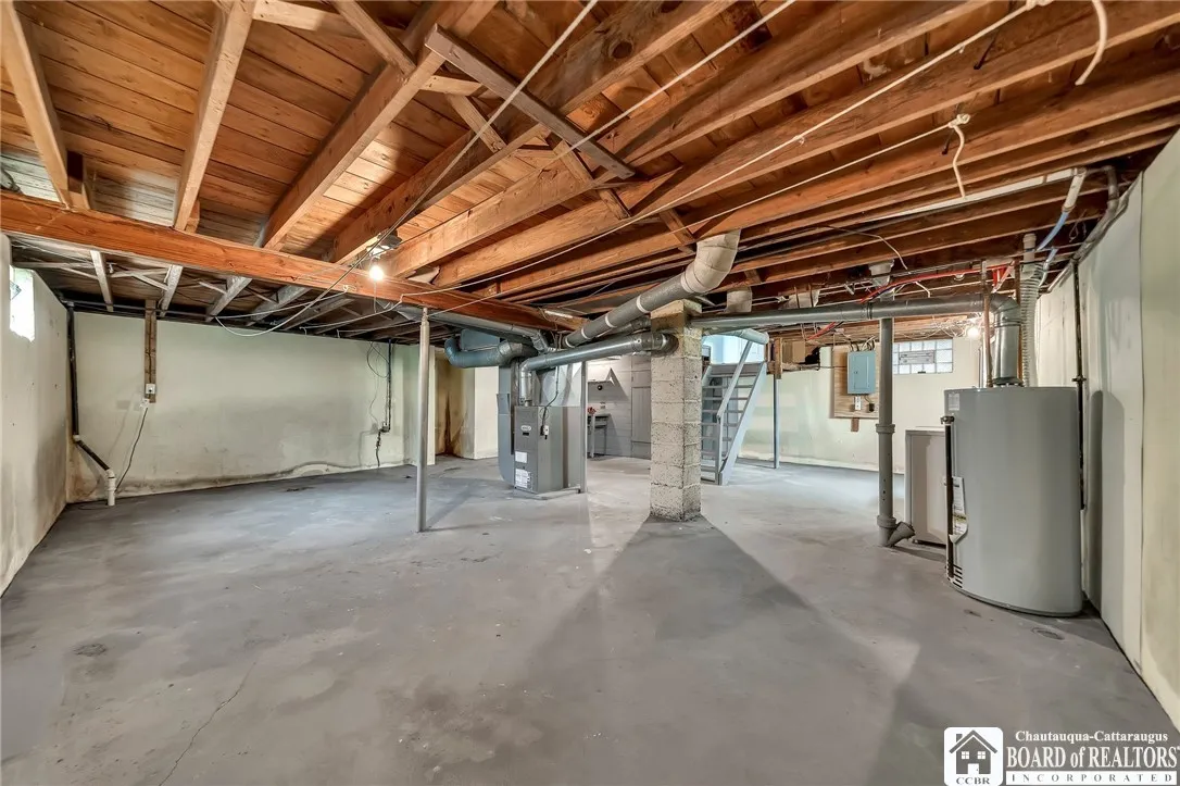 175 Cleveland Drive, Tonawanda-town, New York 1422, Tonawanda, New York 14223, 4 Bedrooms Bedrooms, 6 Rooms Rooms,1 BathroomBathrooms,Residential,Closed,175 Cleveland Drive, Tonawanda-town, New York 1422,0,R1612355