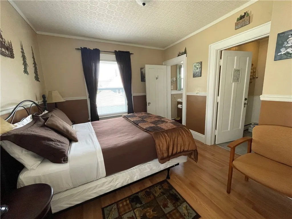 75 South Broad Street, Norwich-city, New York 1381, Norwich, New York 13815, 7 Bedrooms Bedrooms, 22 Rooms Rooms,5 BathroomsBathrooms,Residential,Closed,75 South Broad Street, Norwich-city, New York 1381,0,R1612023