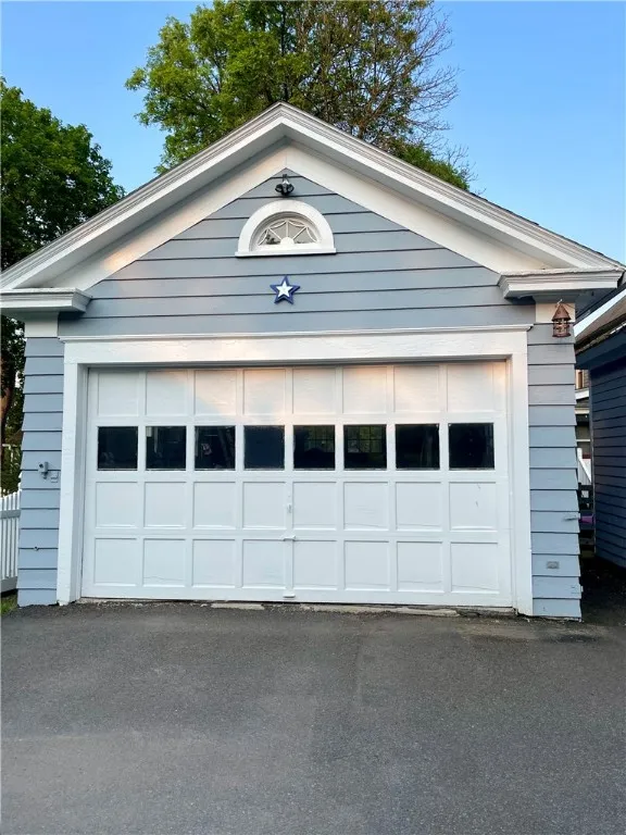 Detached garage.