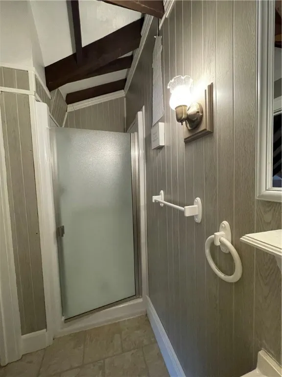 3rd floor full bath.