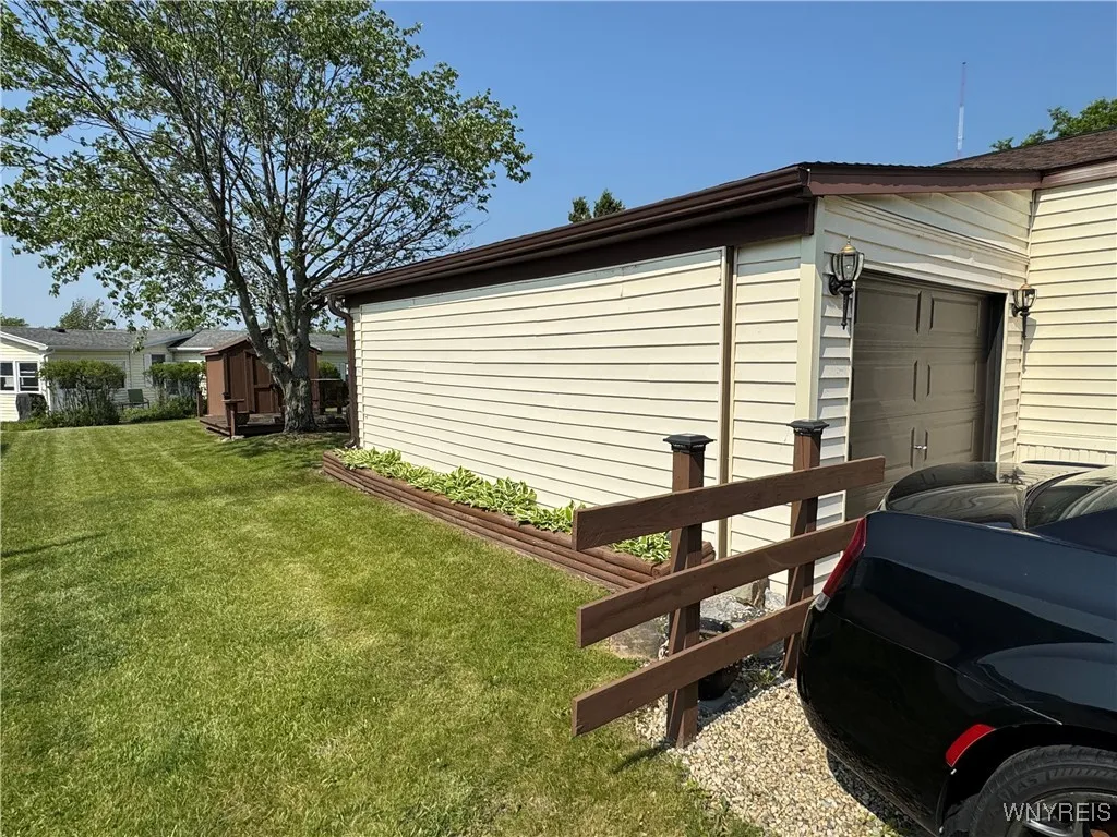 38 Foster Ridge Drive, Hamburg, New York 14075, Hamburg, New York 14075, 3 Bedrooms Bedrooms, 7 Rooms Rooms,1 BathroomBathrooms,Residential,Closed,38 Foster Ridge Drive, Hamburg, New York 14075,B1612659