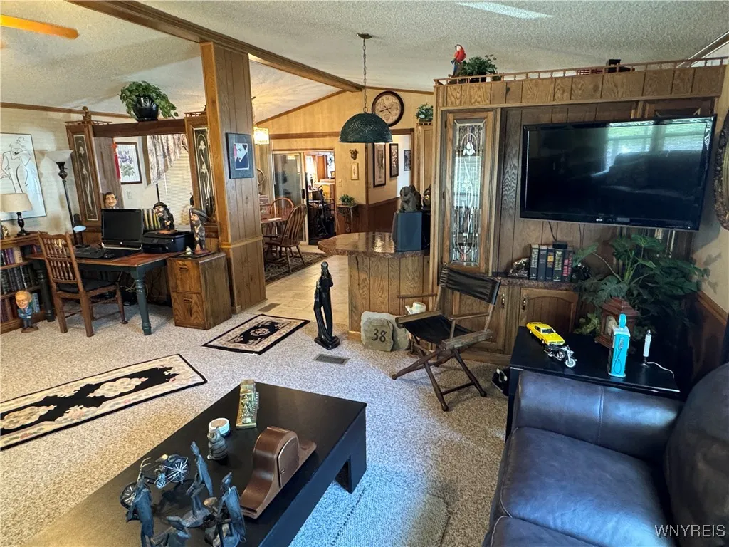 38 Foster Ridge Drive, Hamburg, New York 14075, Hamburg, New York 14075, 3 Bedrooms Bedrooms, 7 Rooms Rooms,1 BathroomBathrooms,Residential,Closed,38 Foster Ridge Drive, Hamburg, New York 14075,B1612659