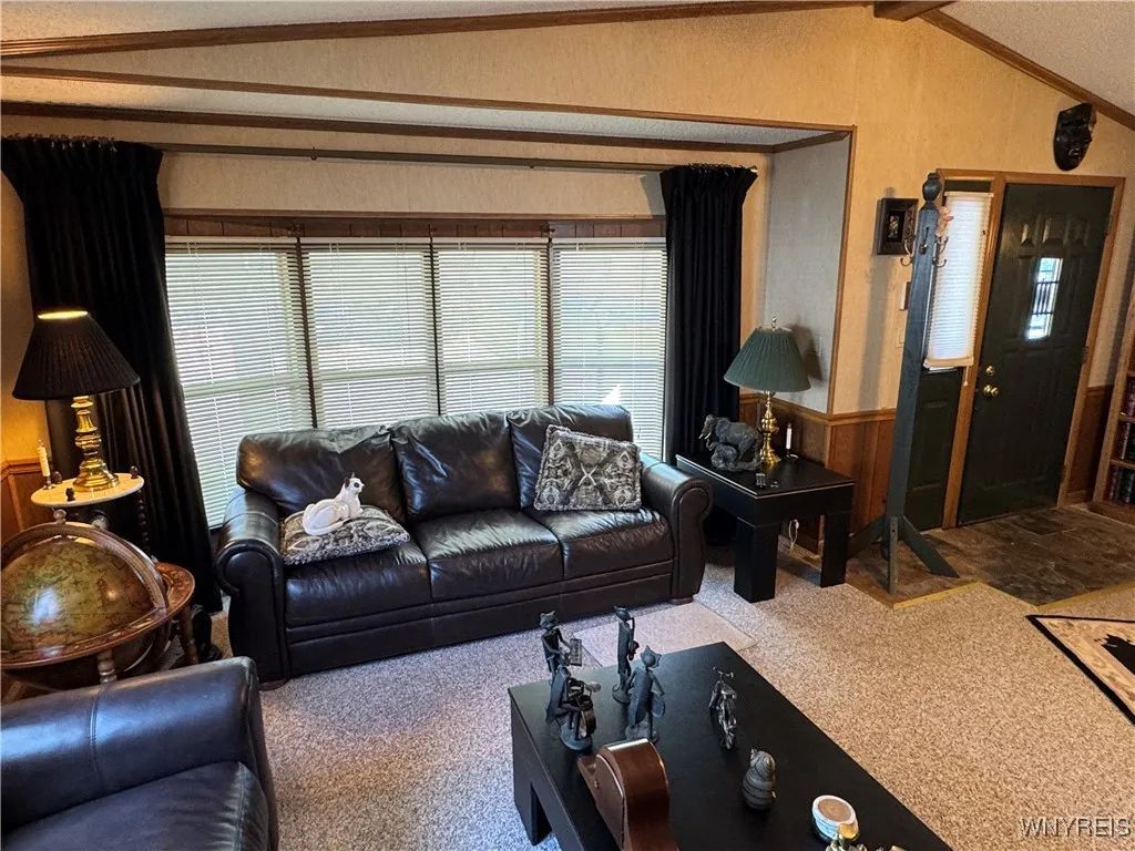 38 Foster Ridge Drive, Hamburg, New York 14075, Hamburg, New York 14075, 3 Bedrooms Bedrooms, 7 Rooms Rooms,1 BathroomBathrooms,Residential,Closed,38 Foster Ridge Drive, Hamburg, New York 14075,B1612659