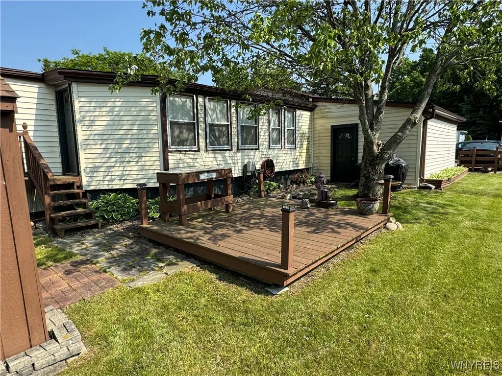 38 Foster Ridge Drive, Hamburg, New York 14075, Hamburg, New York 14075, 3 Bedrooms Bedrooms, 7 Rooms Rooms,1 BathroomBathrooms,Residential,Closed,38 Foster Ridge Drive, Hamburg, New York 14075,B1612659