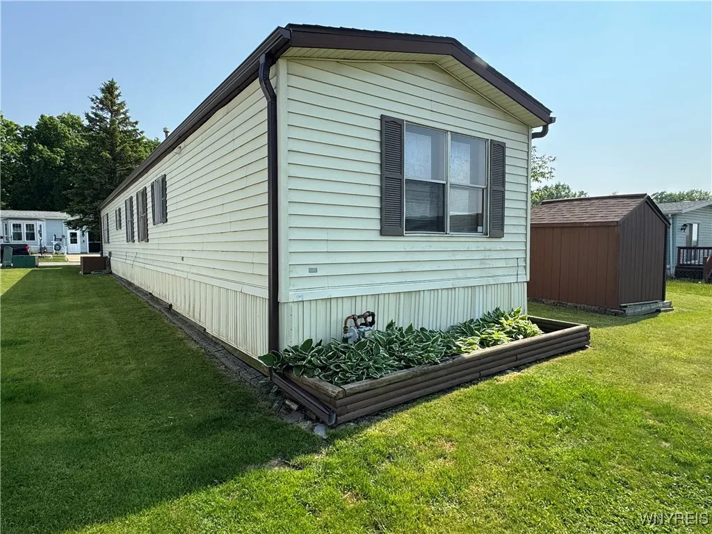 38 Foster Ridge Drive, Hamburg, New York 14075, Hamburg, New York 14075, 3 Bedrooms Bedrooms, 7 Rooms Rooms,1 BathroomBathrooms,Residential,Closed,38 Foster Ridge Drive, Hamburg, New York 14075,B1612659