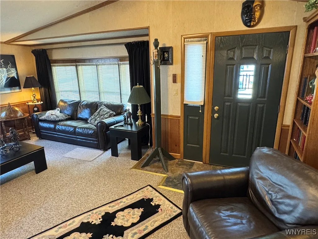 38 Foster Ridge Drive, Hamburg, New York 14075, Hamburg, New York 14075, 3 Bedrooms Bedrooms, 7 Rooms Rooms,1 BathroomBathrooms,Residential,Closed,38 Foster Ridge Drive, Hamburg, New York 14075,B1612659