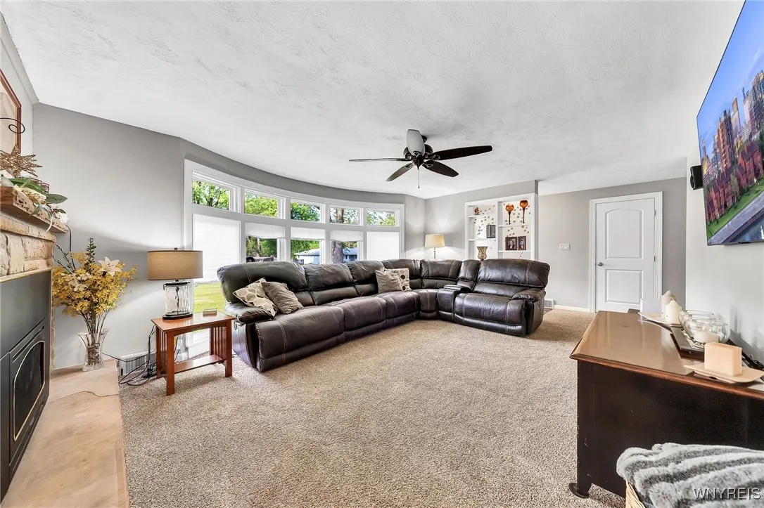 8445 Ericson Drive, Clarence, New York 14221, Clarence, New York 14221, 3 Bedrooms Bedrooms, 7 Rooms Rooms,2 BathroomsBathrooms,Residential,Closed,8445 Ericson Drive, Clarence, New York 14221,B1612603