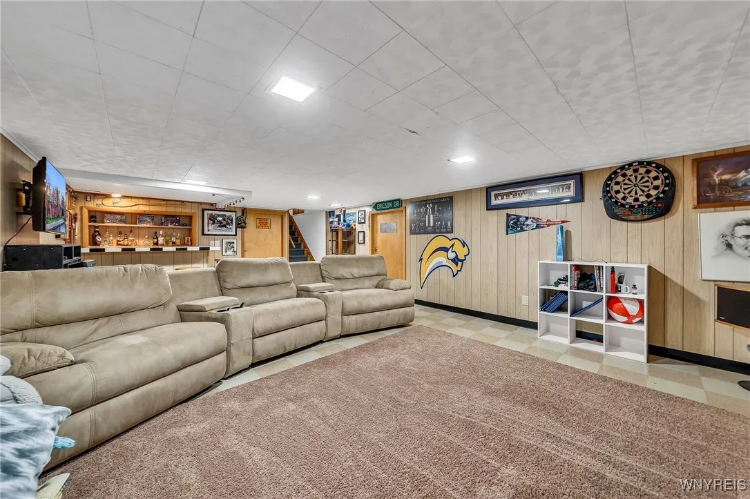 8445 Ericson Drive, Clarence, New York 14221, Clarence, New York 14221, 3 Bedrooms Bedrooms, 7 Rooms Rooms,2 BathroomsBathrooms,Residential,Closed,8445 Ericson Drive, Clarence, New York 14221,B1612603