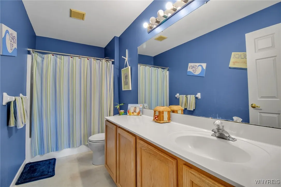 9100 Beech Meadow Court, Clarence, New York 14032, Clarence, New York 14032, 4 Bedrooms Bedrooms, 8 Rooms Rooms,2 BathroomsBathrooms,Residential,Closed,9100 Beech Meadow Court, Clarence, New York 14032,B1612353