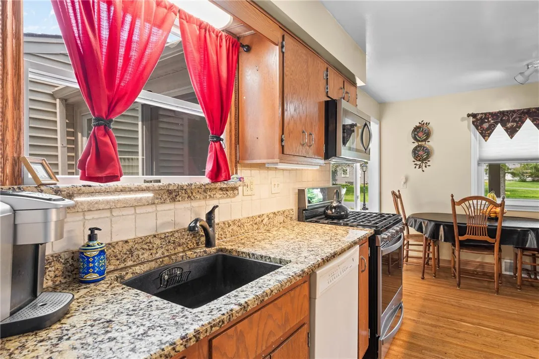 529 Backus Road, Webster, New York 14580, Webster, New York 14580, 4 Bedrooms Bedrooms, 6 Rooms Rooms,2 BathroomsBathrooms,Residential,Closed,529 Backus Road, Webster, New York 14580,R1612674