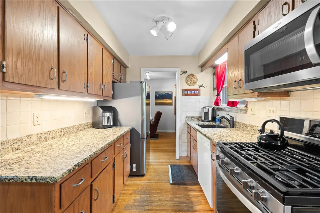 529 Backus Road, Webster, New York 14580, Webster, New York 14580, 4 Bedrooms Bedrooms, 6 Rooms Rooms,2 BathroomsBathrooms,Residential,Closed,529 Backus Road, Webster, New York 14580,R1612674